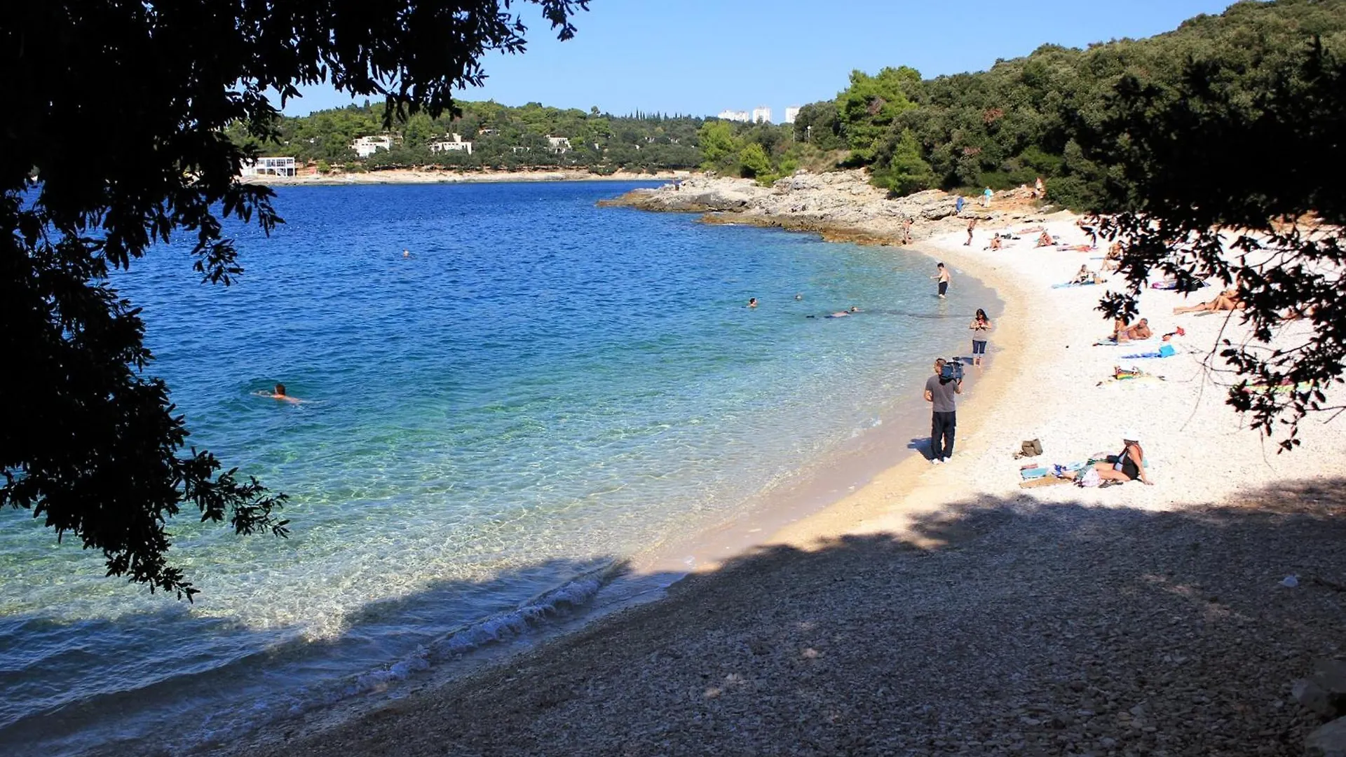 Family Friendly Apartments With A Swimming Pool Pula - 23595