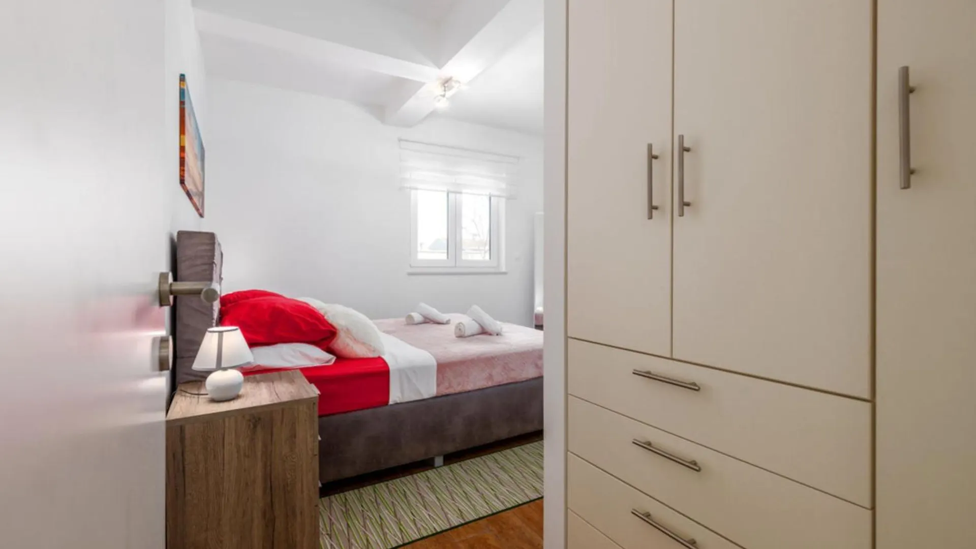 Family Friendly Apartments With A Swimming Pool Pula - 23595