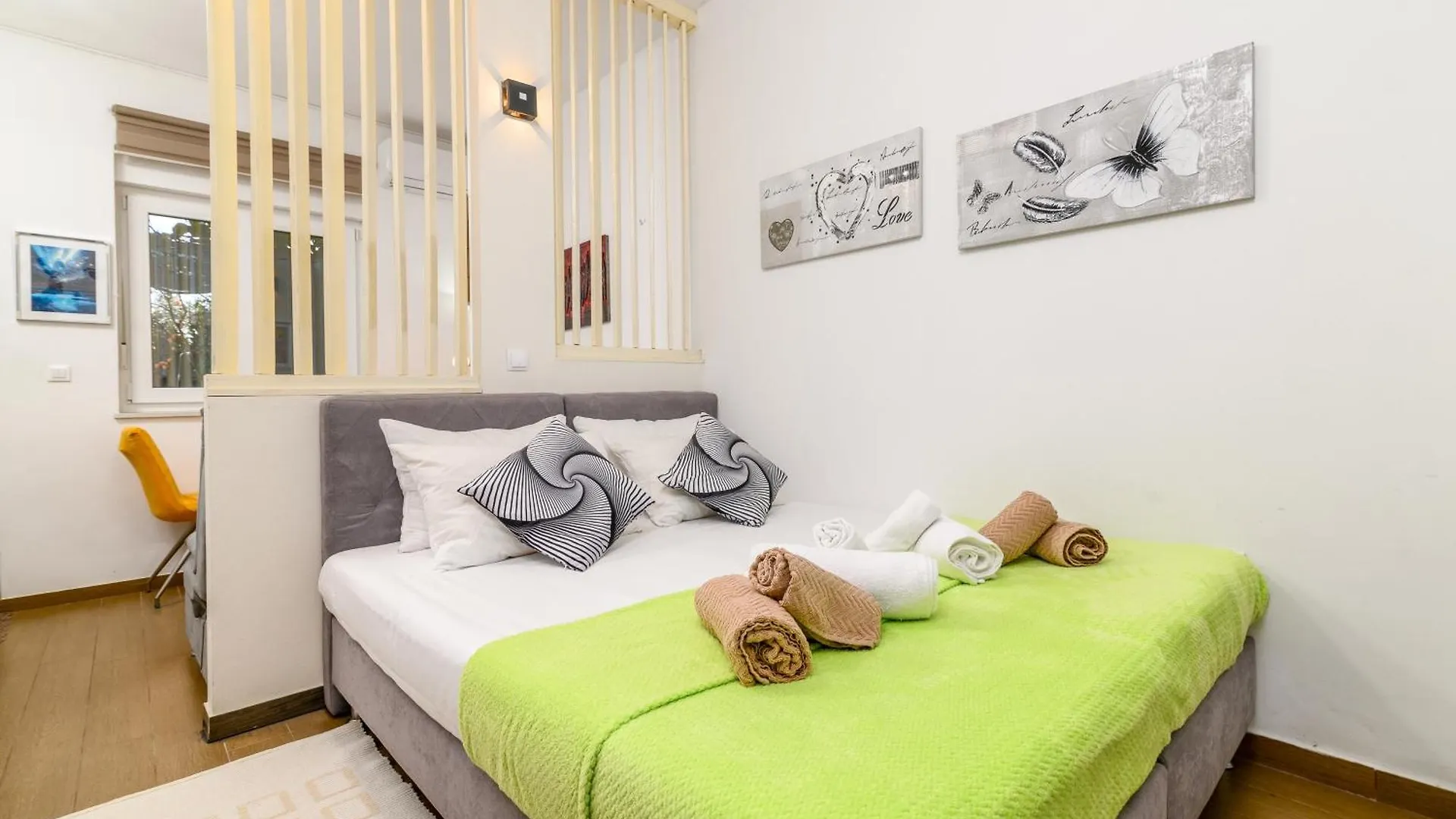 Family Friendly Apartments With A Swimming Pool Pula - 23595 0*,
