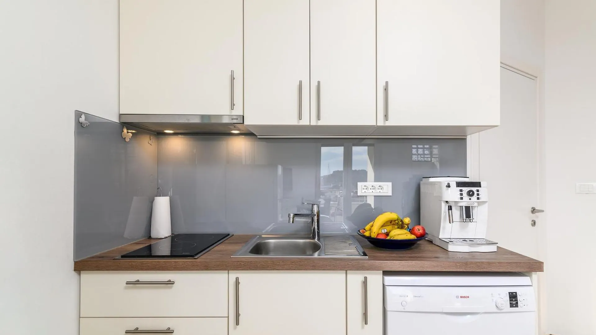 Family Friendly Apartments With A Swimming Pool Pula - 23595