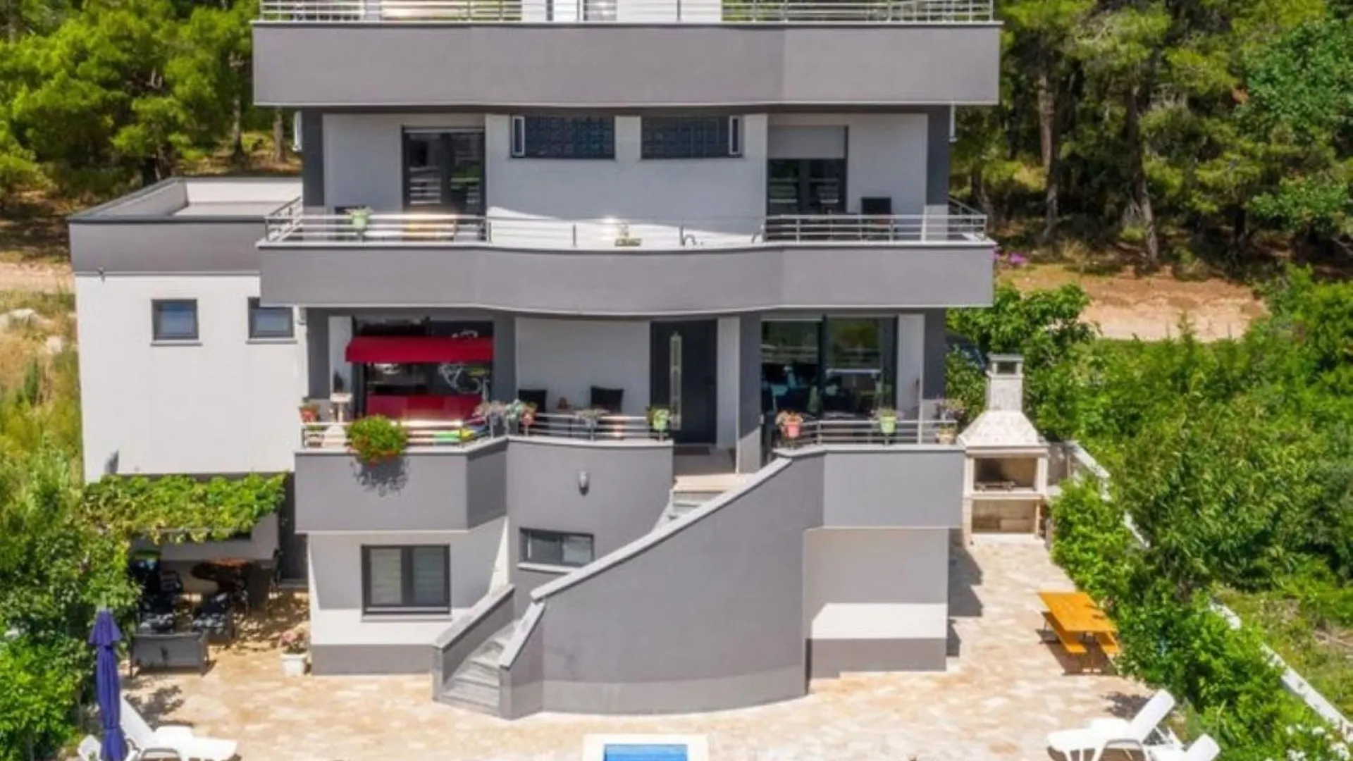 Family Friendly Apartments With A Swimming Pool Pula - 23595